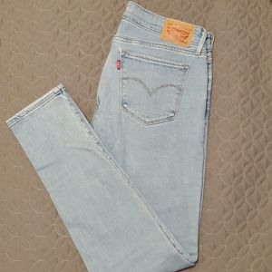 Levi's 711 Skinny Jeans